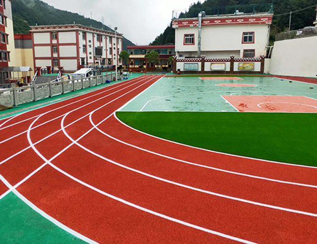 塑胶跑道一般多少钱一个平方米呢